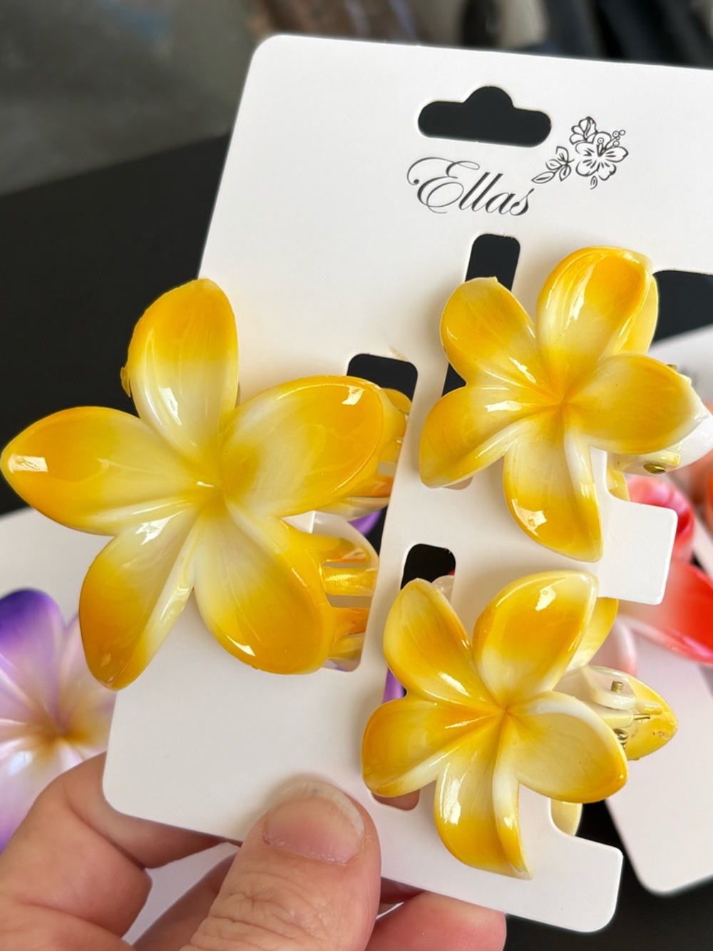 9 Pc Tropical Flower Hair Clips Sets | 3 Colors, Plumeria Floral Clips Bundle - Picture 4 of 4